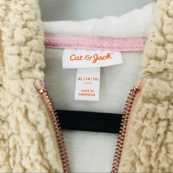 Cat & Jack Zip-Up w/Hoodie Faux Fur Teddy Bear Jacket w/ Ears - Picture 3 of 6